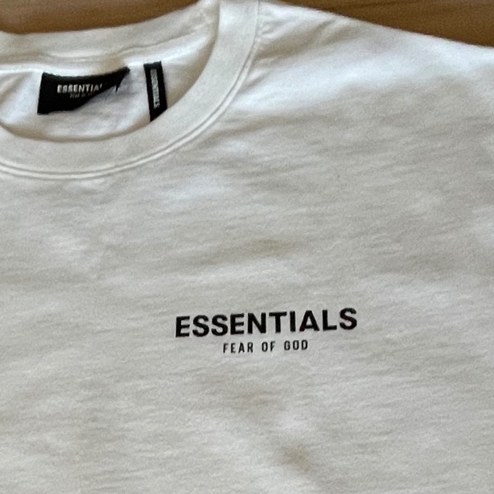 Fear of God Essentials t-shirt